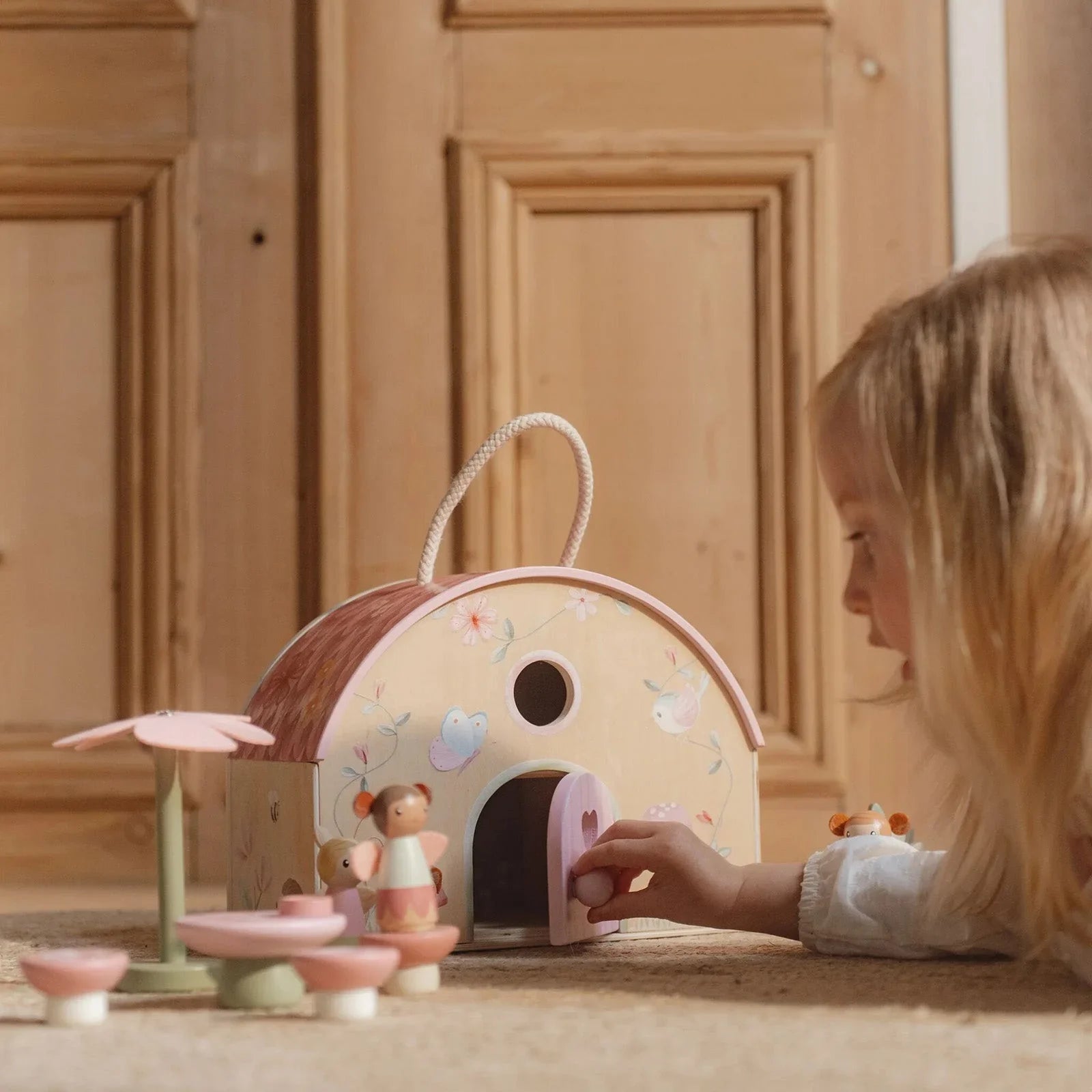 Little Dutch Fairy House & Garden